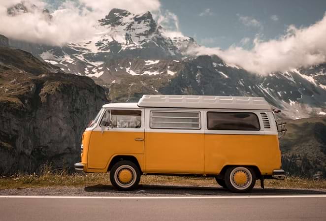Camper minivan autocaravana en Suiza comprar una caravana en España